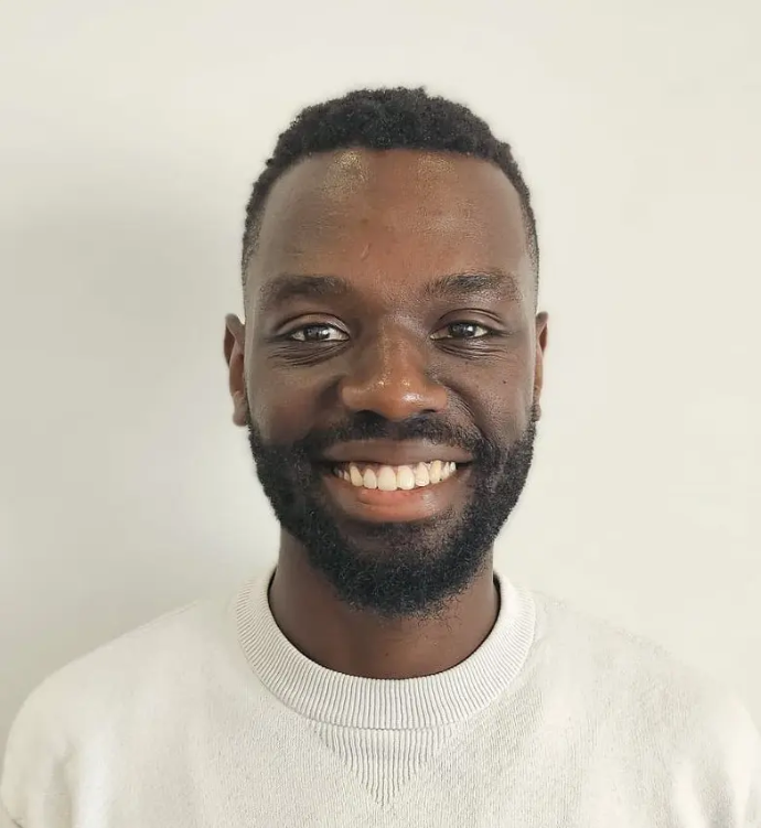 Membre de l’équipe Steel Solution en atelier de production acier